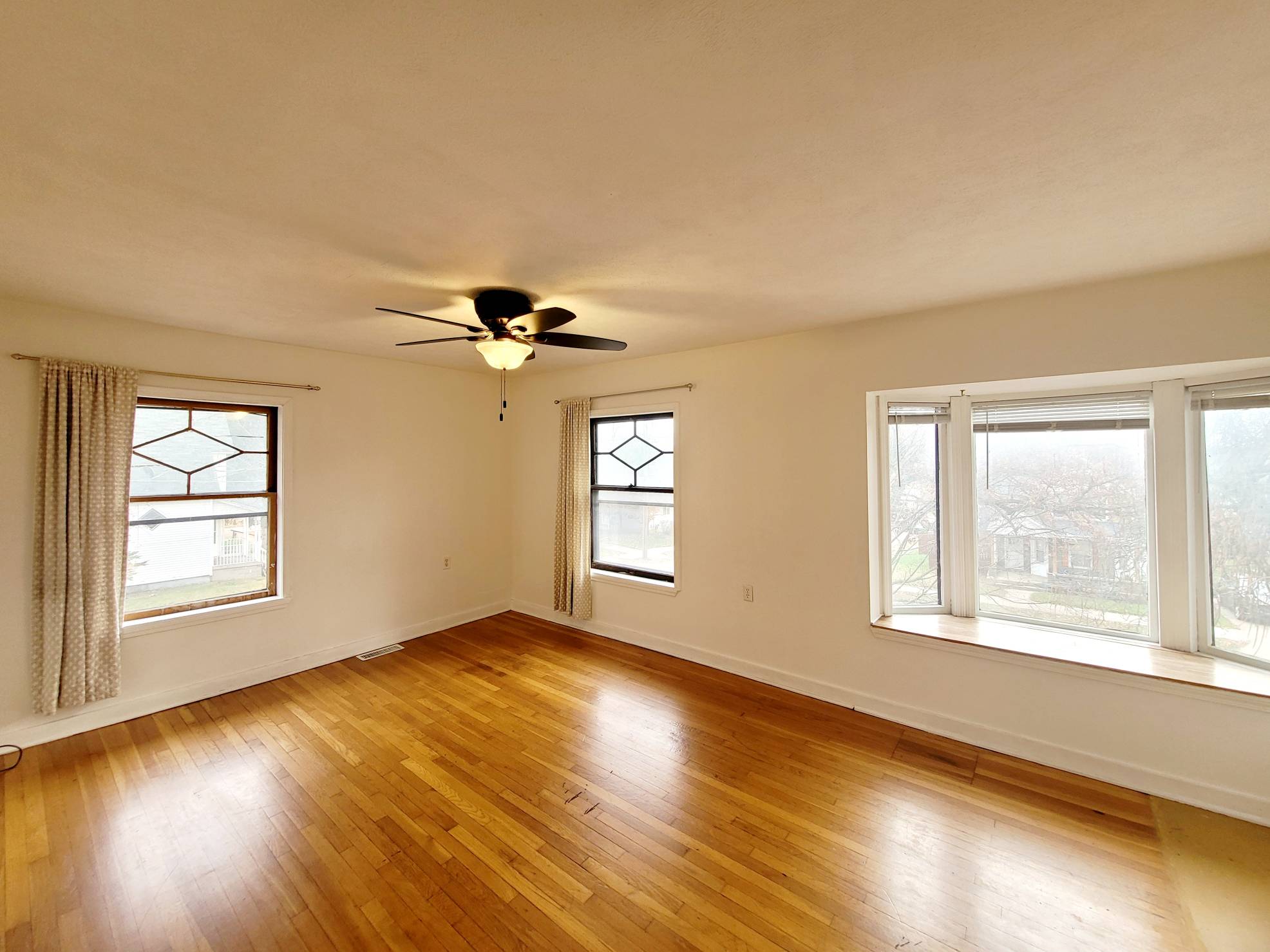 857 Sigsbee Street Southeast - 2