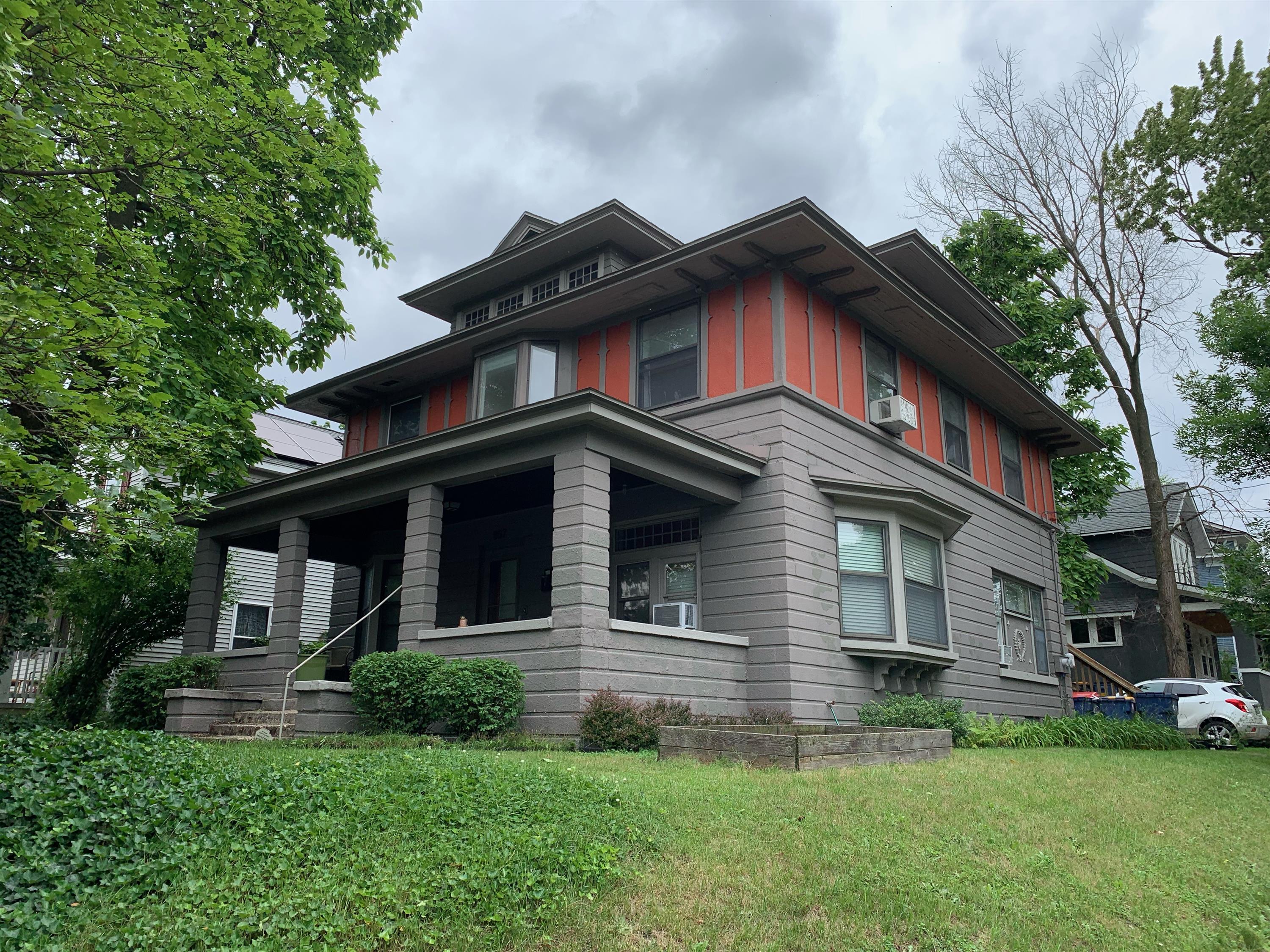 857 Sigsbee Street Southeast - 2