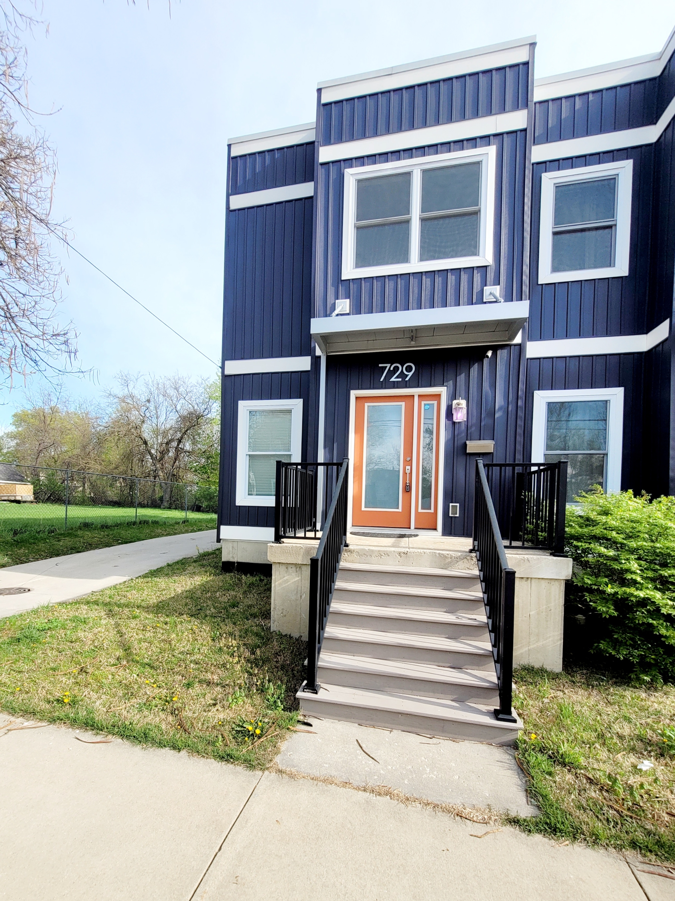 Property thumbnail image